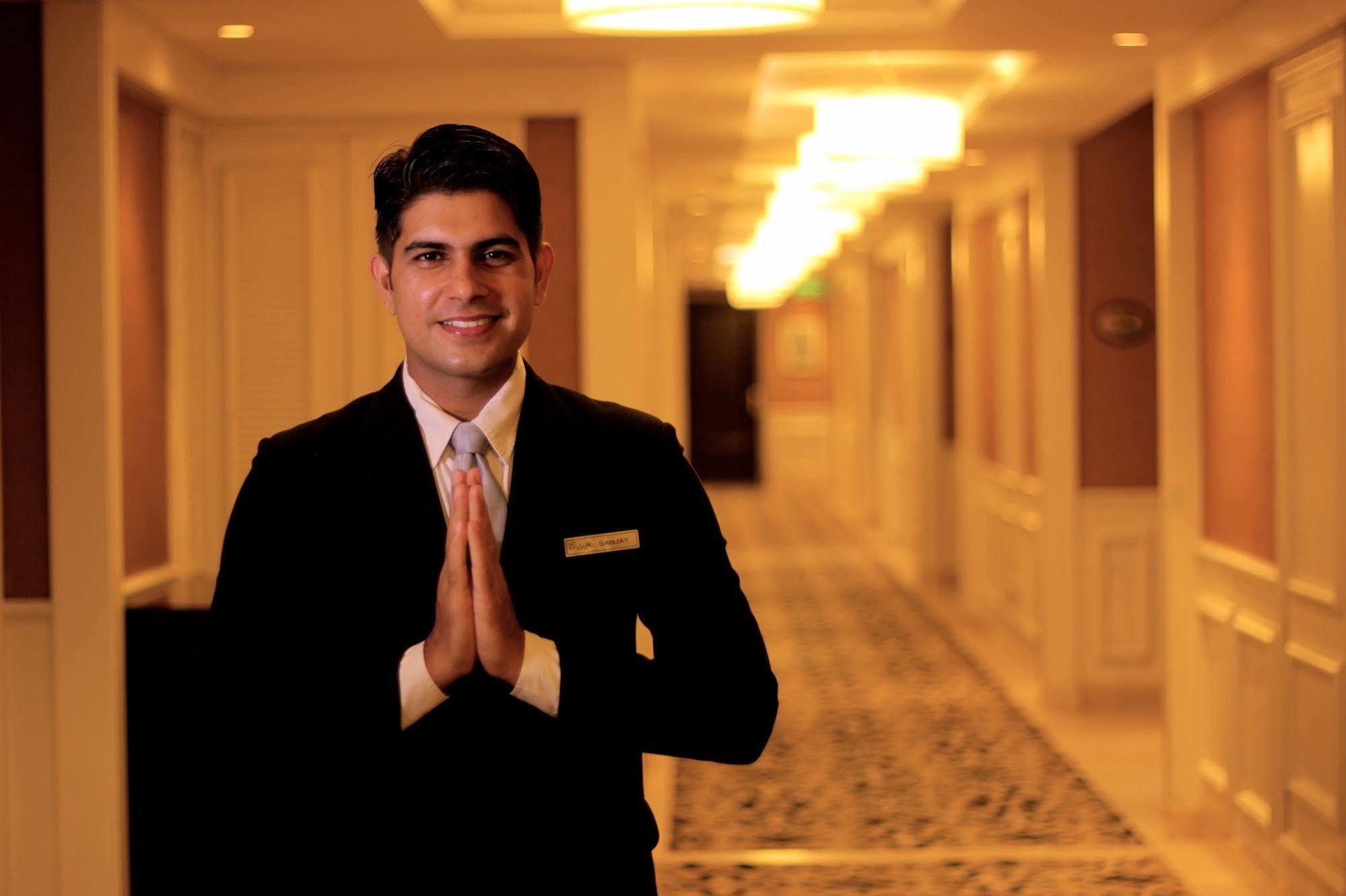 The Pllazio Hotel Gurgaon Exterior foto