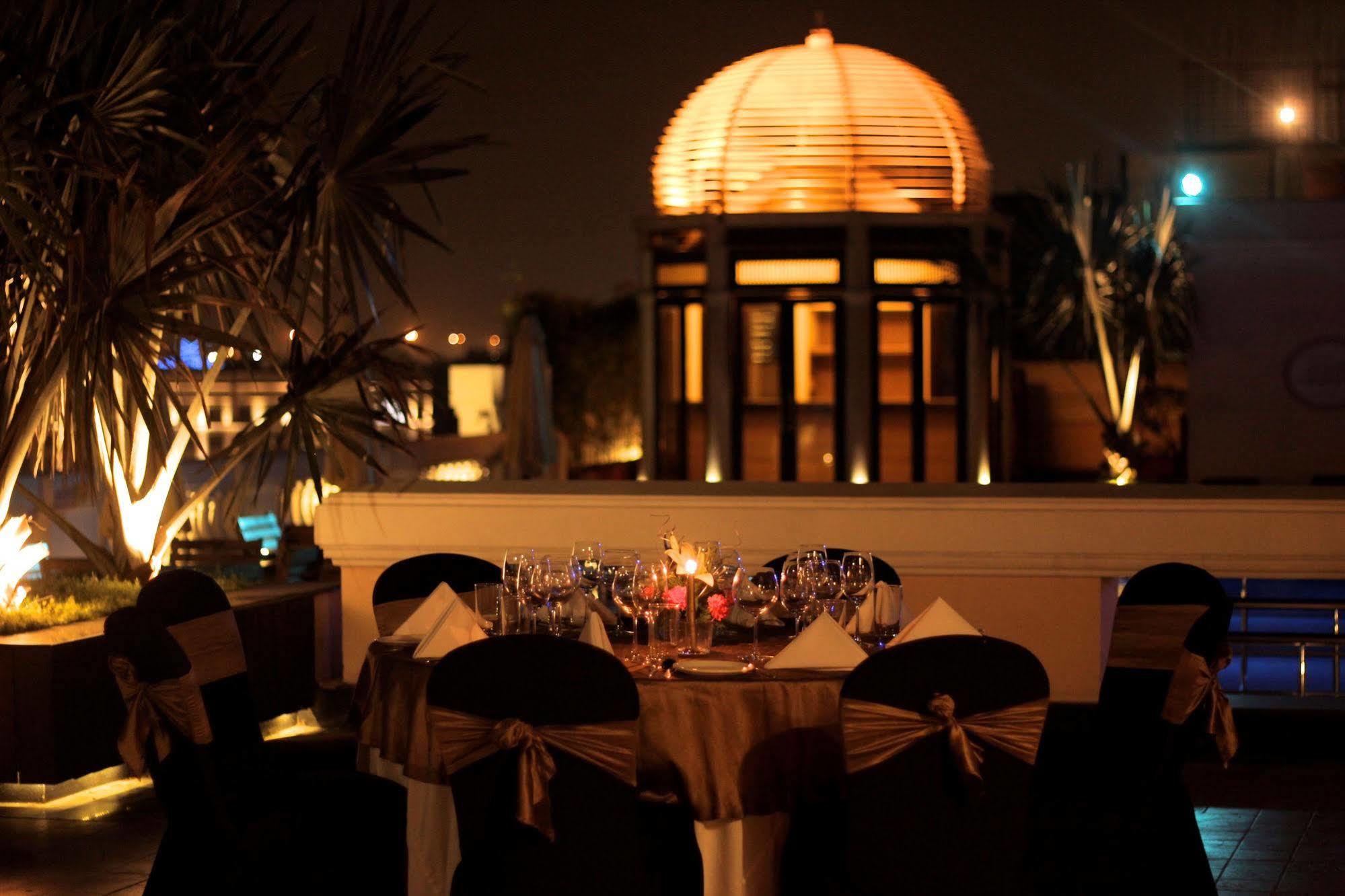 The Pllazio Hotel Gurgaon Exterior foto